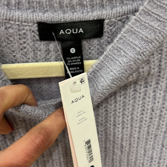 Sweater - Picture 3 of 4